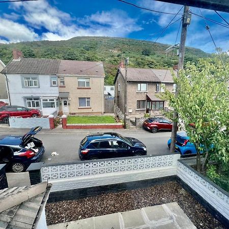 Executive 3 Bedroom Port Talbot Town Centre Margam Sleeps 7 Exterior foto